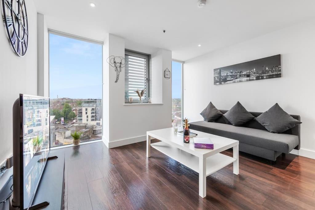 Amazing Britania 1 Bedroom Flat In London Bp40 Dış mekan fotoğraf