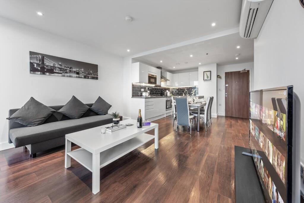 Amazing Britania 1 Bedroom Flat In London Bp40 Dış mekan fotoğraf