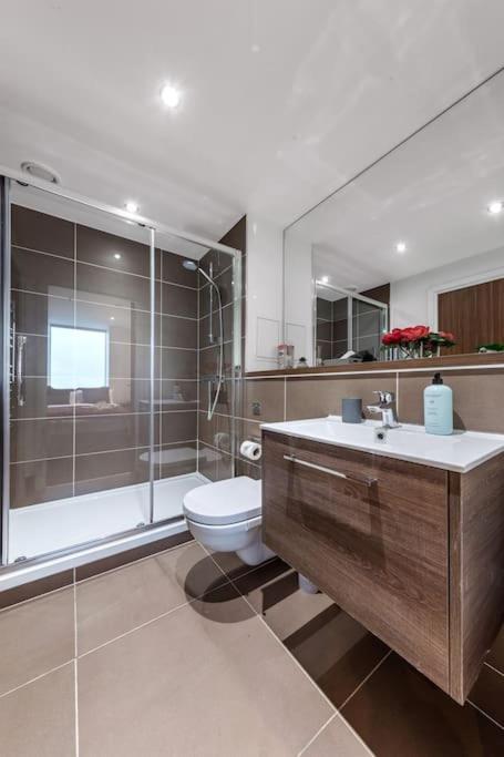 Amazing Britania 1 Bedroom Flat In London Bp40 Dış mekan fotoğraf